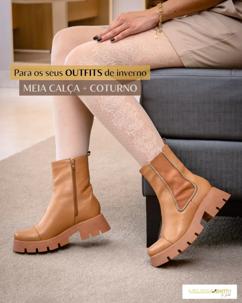 combinação de meia calça e coturno